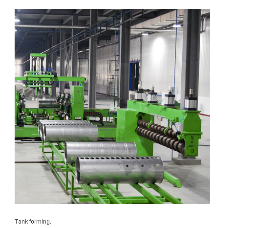 220V 380V chauffe-eau solaire automatique réservoir de soudage ligne de production Le tour est contrôlé