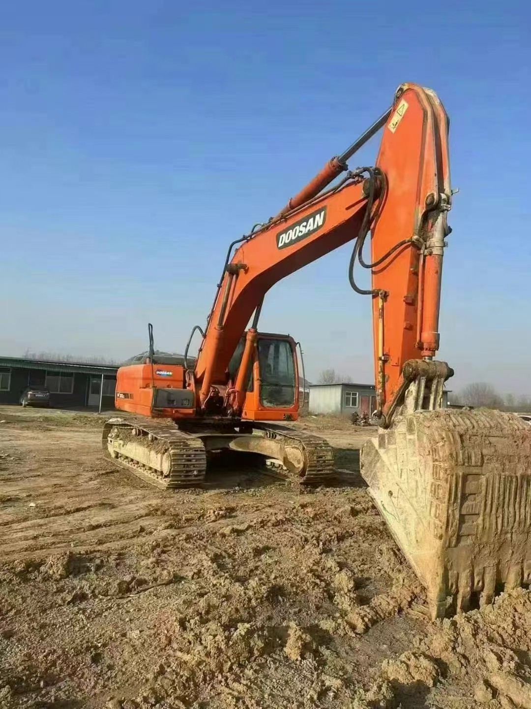 Подержанный экскаватор Doosan DX300LC, из Китая.