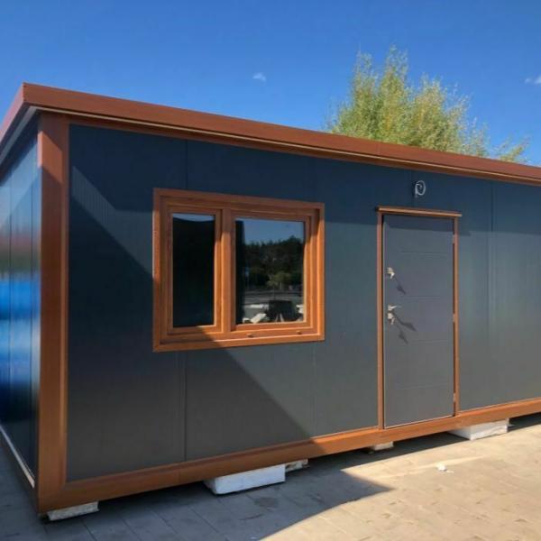 Casa de contêiner pré-fabricada de luxo impermeável com estrutura de aço galvanizado
