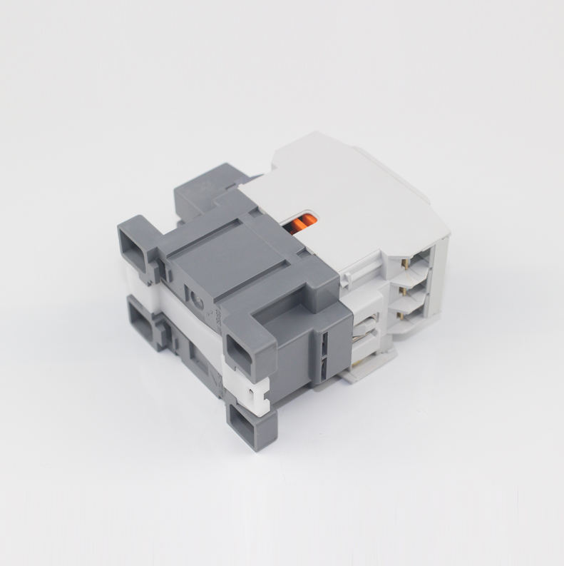 контактор электричества AC переключателя 3P с одиночной фазой 110V CE 230V 18A