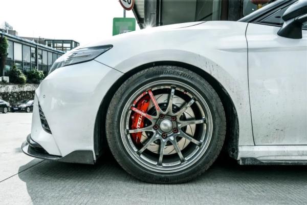 TEI Racing BBK For Toyota Camry Installed Big Brake Kits 4 Piston Calipers  P40NS