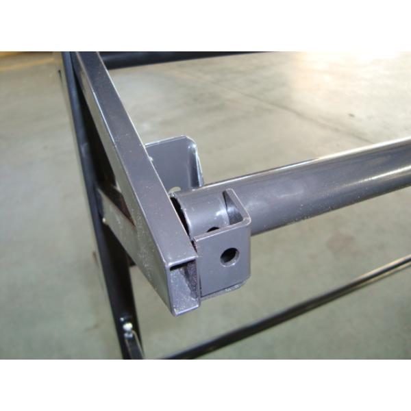 Estante resistente del almacenamiento del piso del rollo del vinilo, tenedor del rollo del vinilo del tubo del hierro del metal