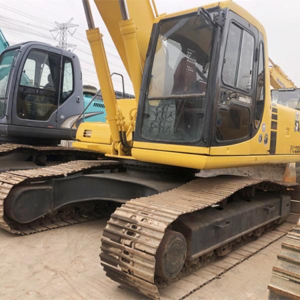 Komatsu PC 220-6 en buenas condiciones con piezas de Japón Modelo 2020 y potencia de 118 kW