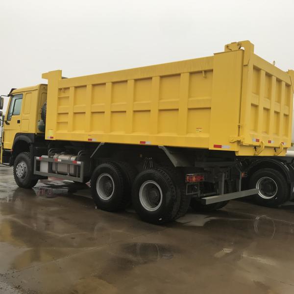 ZZ3317N3647B 12 Yard Three Axles Heavy Duty Dump Truck For Road Building