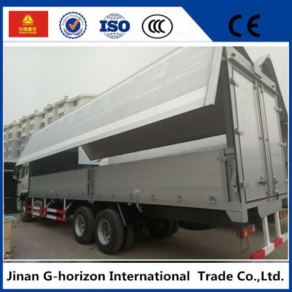 10 Wheelers Small Cargo Truck , Side Open Wing Van Truck 336hp Horsepower