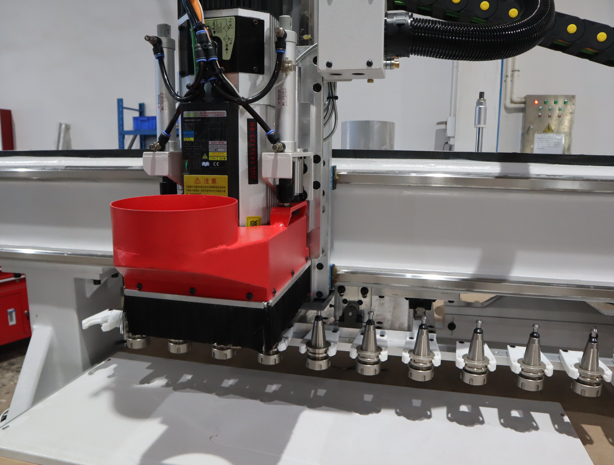 ACM изготовило маршрутизатор панели CNC гибкий с обозначая загрузкой системы разгружая 26kw