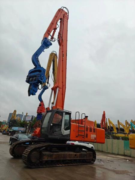 Excavadora Hitachi 470 LC-3 de alto desempenho: o seu próximo parceiro pesado!