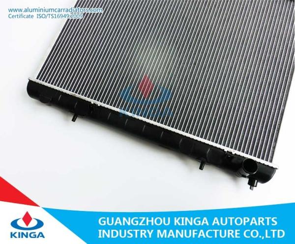 Nissan Terrano aluminum auto radiator High Performance with Tube - fin