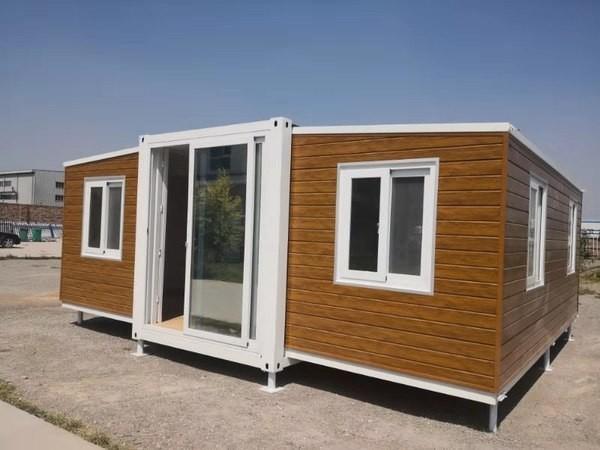 Q235 / Q345 Light Steel Frame Container House Mobile Office Container House