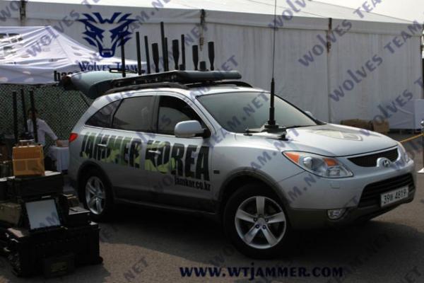 Portable WiFi/Bluetooth2.4g 5.8g 3G 4G Mobile Phone Signal Jammer Jamming Range up to 1Km