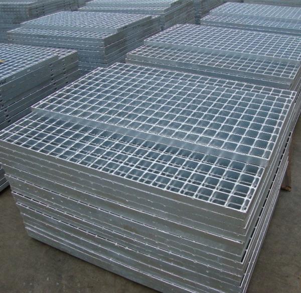 Industrial Grade Steel Grating Panels Interlocking Design For Drainage Ventilation