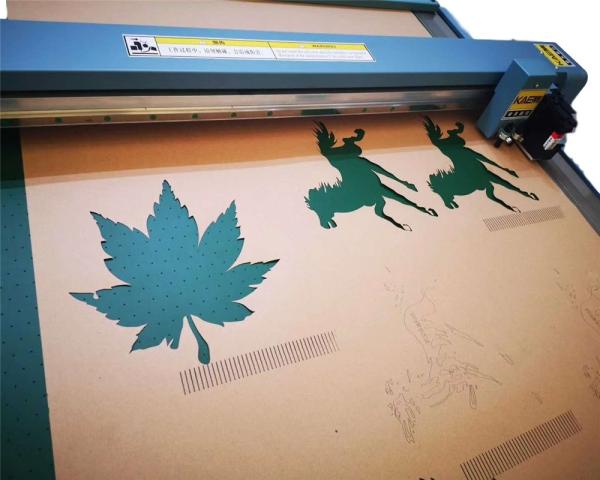 Service d'impression de colis Machine de découpe numérique de sacs en papier avec lame en acier au tungstène