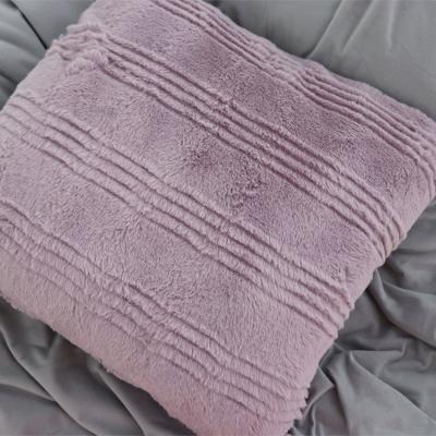 High Colorfastness Warm Blanket Set Faux Fur Plush Minky Blankets