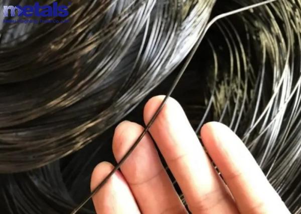Low Carbon Steel Black Annealed Iron Wire For Versatile Uses BWG8-22