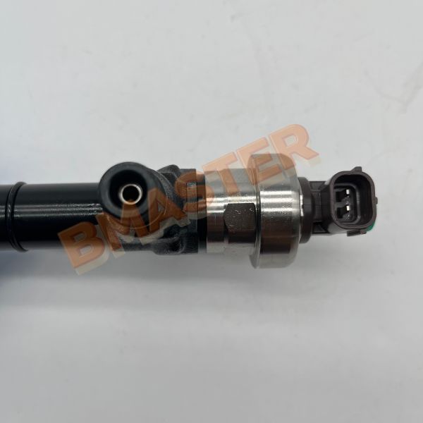 095000-6100 Fuel Injector For 4JJ1 Engine - Steel Material Densoo Injector