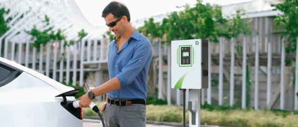 Outdoor Waterproof Dc Ev Charging Stations Floor Standing For Public