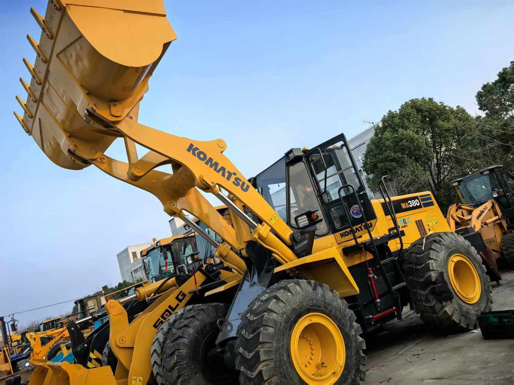 USED KOMATSU WA380 Wheel Loader 3.5m3 Bucket 192HP Diesel Engine Ready to Work