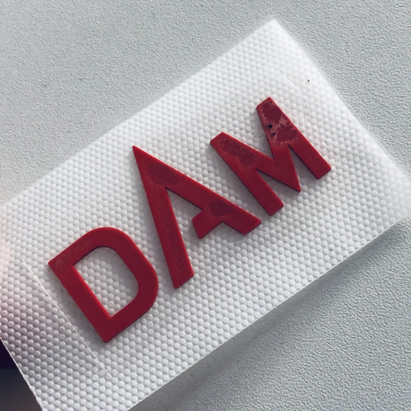 ярлык передачи тепла силикона 3D Eco дружелюбный выбил логотип для одежды