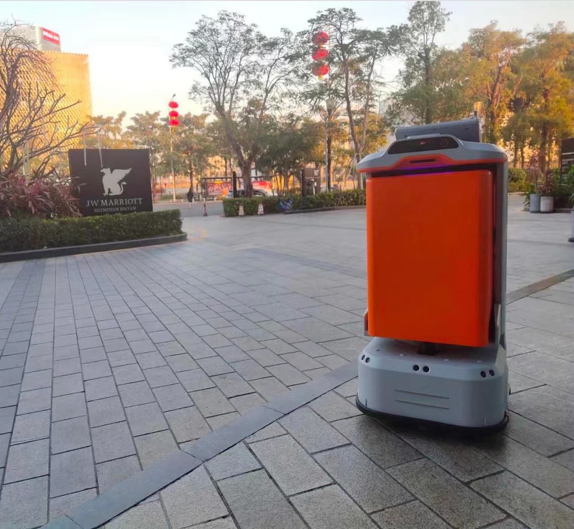 Умное автоматическое обслуживание доставки робота нагрузки робота 30kg еды доставки лифта