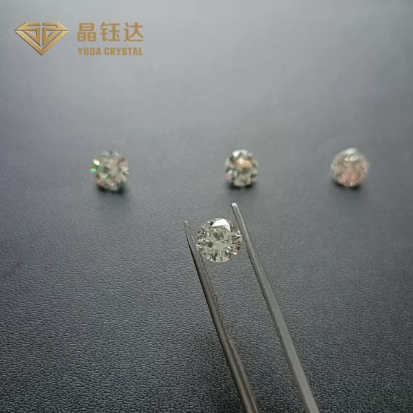 Diamante cultivado em laboratório de carbono certificado pela IGI em cores incolores a amarelo pálido