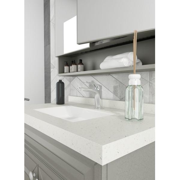 Vanité de salle de bains en acier inoxydable gris avec élégante armoire miroir et porte en forme
