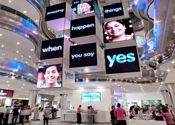 Rental Screen HD Customizable Screen IP43 Indoor Full Color LED Billboard P3.91