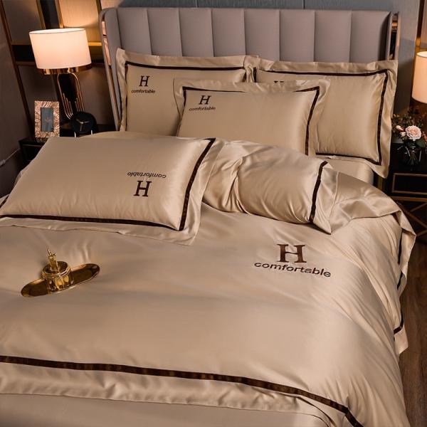 Hotel Boda Roja Acogedora Gris de Color Sólido Bordado de los años 60 Seda Lavada Cuatro Piezas Set de Cama