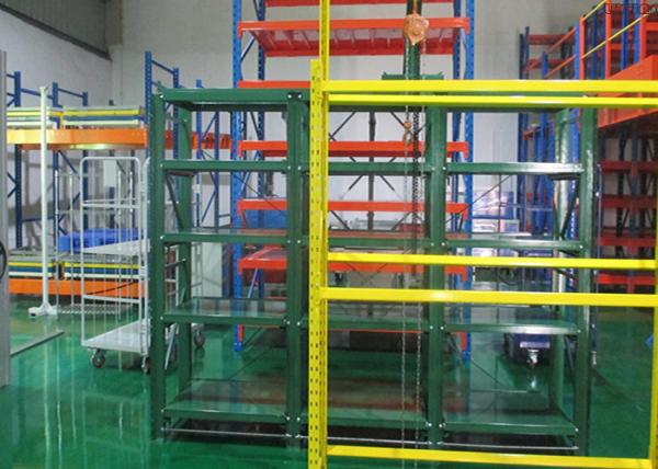 Armazenamento personalizado cremalheiras da ferramenta da modelagem por injeção do desenrolamento com o transporte móvel manual