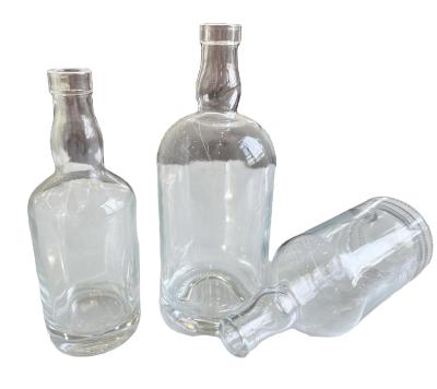 Garrafa de vidro transparente de 750 ml para bebidas alcoólicas Brandy Gin Rum Tequila e Vodka em produtos de vidro