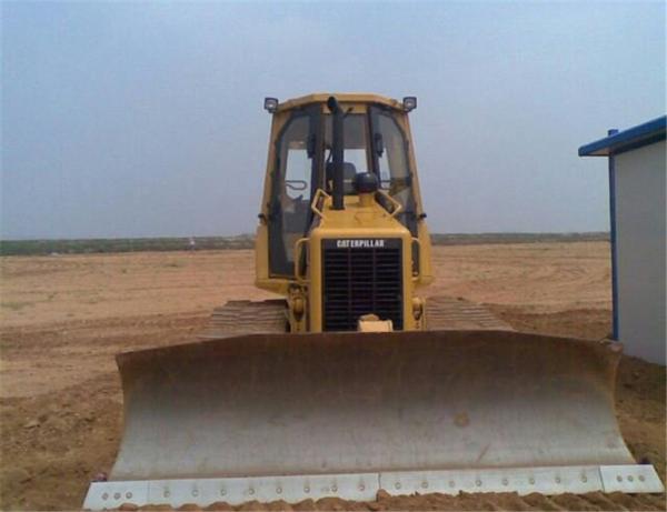 secondhand japan caterpillar D4C bulldozer, CAT bulldozer d4c lgp , caterpillar D4 D4R D4G D4H bulldozer