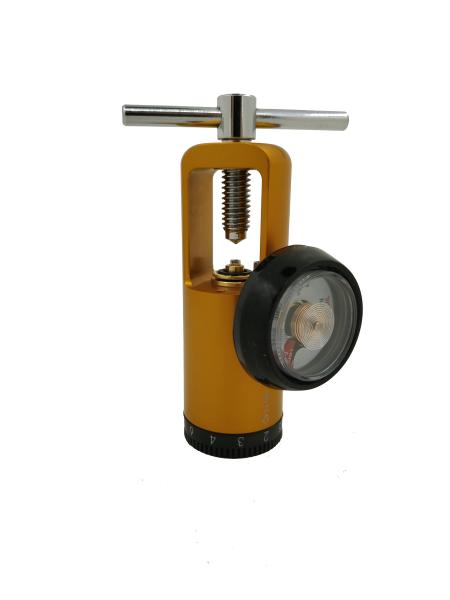 Medical Oxygen Pressure Regulator Click Style Aluminum Body With Brass Core