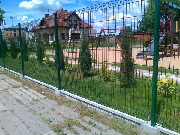 Home Outdoor Decorative 3D Curved Welded Wire Mesh Garden Fence for Fence Panel