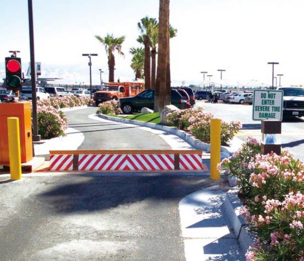 Vehicle Anti Terrorist Hydraulic Road Blocker For Government , Prison , Military Area