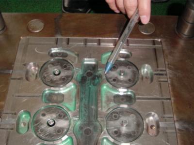 Services d'esthétique industrielle en plastique en acier de moulage par injection moule multi/simple de cavité