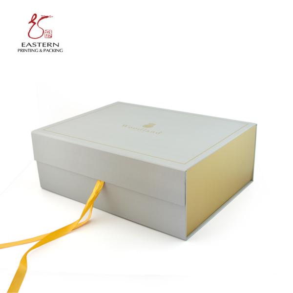 Matte Lamination Foldable Cosmetic Gift Box Packaging With Double Side Tape 350gsm
