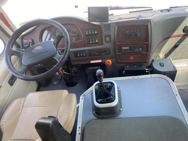 Yutong usado transporta os assentos modelo o chassi de aço usado Front Engine Left Steering do Euro IV do ônibus do passageiro ZK6660 24