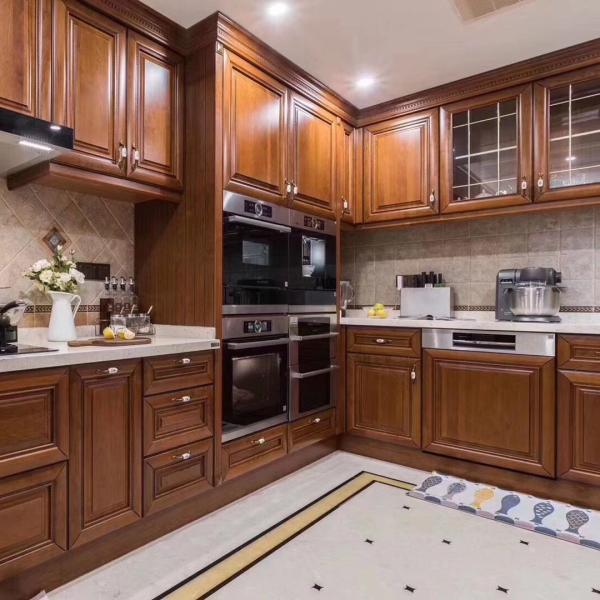 Classical Kitchen Cabinet with Quartz Countertop and Blum Hardware