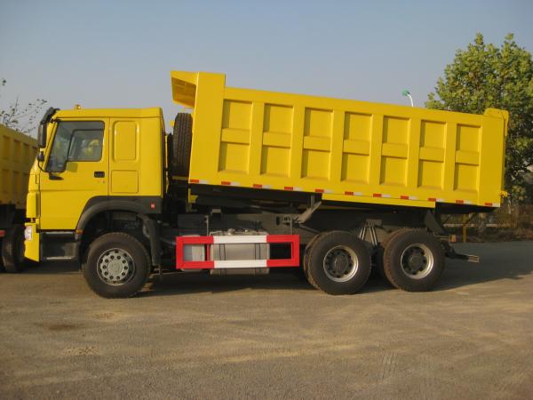 HOWO 6 X 4 Heavy Duty Dump Truck , Single Row Cab LHD Tipper Truck