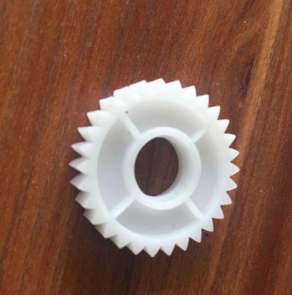 Customized Plastic Molded Gears With Nylon PA66 MC90 Material