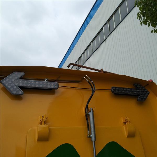 ISUZU KV600 700P Versatile Air Sweeper Truck For Various Cleaning Tasks And Surfaces