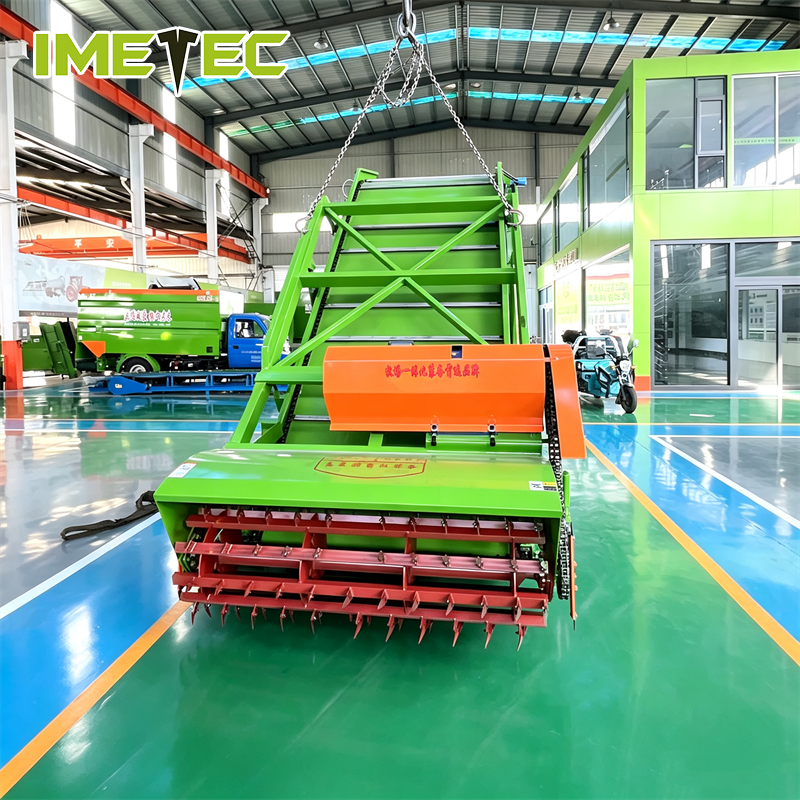 Automatic Moving Silage Loader Chopper Harvest Machine Wear Resistant