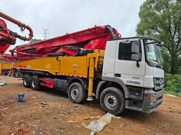 Placement précis du béton 240m 178 pompe à béton avec bras ultra long