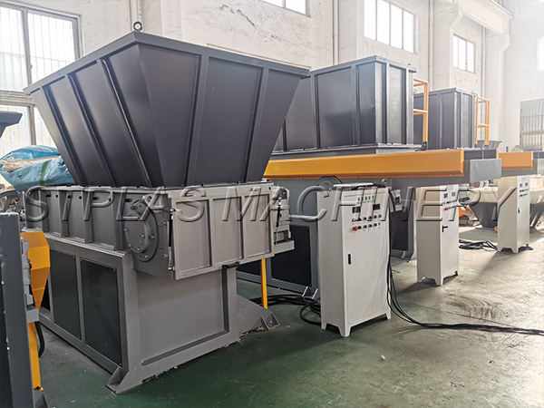 Energy Saving Plastic Waste Shredder , Steel Heavy Duty Plastic Shredder