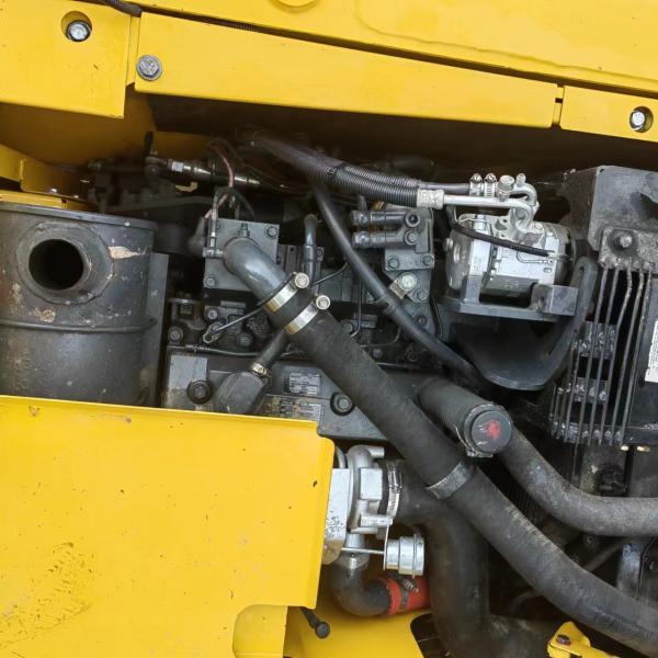 Оригинальный Подержанный Комацу 130 pc130-7 Crawler Excavator 13 тонны Подержанный Комацу Excavator