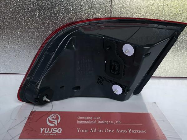Left Rear Tail Light Assembly Replacement 63217306161 For BMW F10 2015