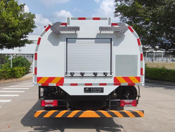 Customizable Fence Cleaning Truck with Front Lighting Fixtures and Optional Features from Top Manufacturers