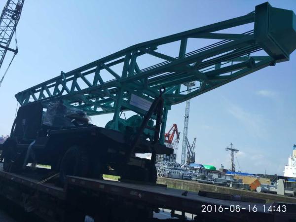 Blue Water Drilling Machine With High Hydraulic Leg / Safety Water Well Rig