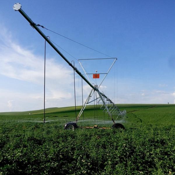 Portable Mobile Control Agricultural Irrigation System 2200 KG Farms Movable Center Pivot Metal Gearbox Bearing Used Sale