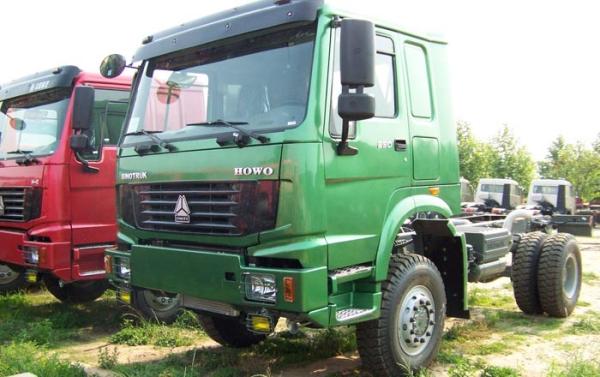 Sinotruk LHD Or RHD Prime Mover Truck For Towing Semi Trailers