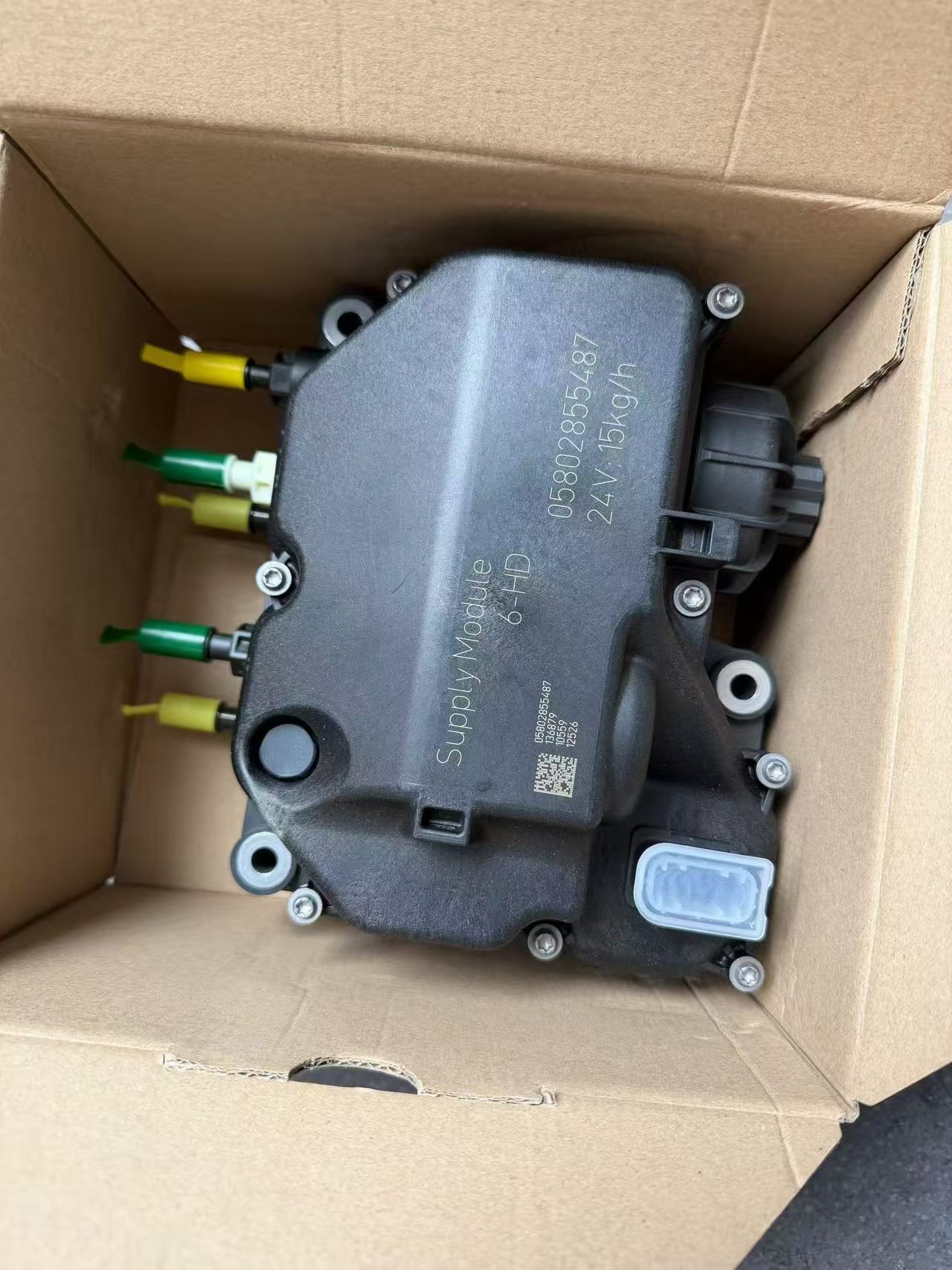 `Urea Supply Module Dosing Pump 05802855487 24V 6‑HD For Heavy‑Duty Truck SCR